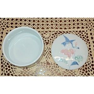 Otagiri Japanese Hand Painted Hummingbird Trinket Box
